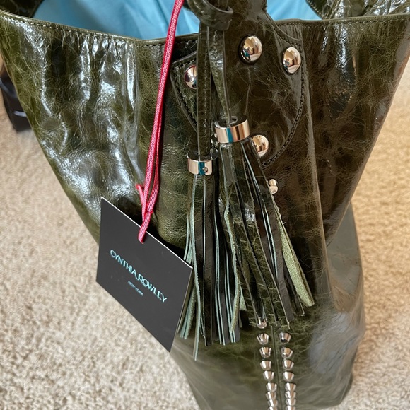 Cynthia Rowley leather shoulder bag/tote - Picture 2 of 5